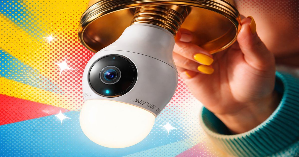 wyze bulb cam in use